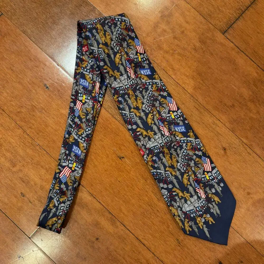 Alynn Neckwear Bulls and Bears Stock Market Themed Silk Necktie